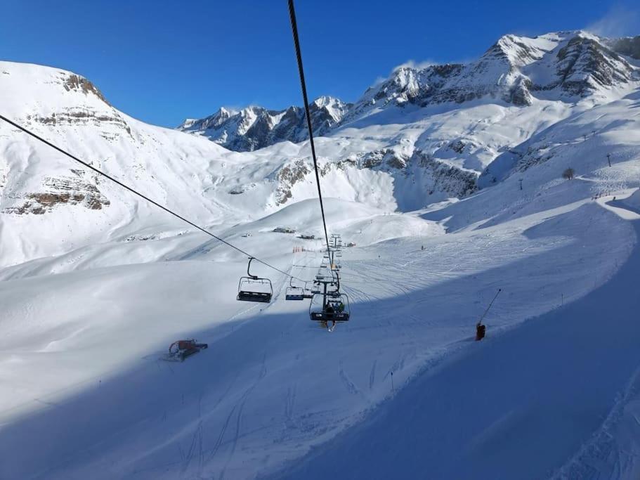 דירות אל פואיו דה חאקה Atico En Pleno Pirineo מראה חיצוני תמונה